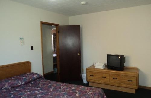 Niagara Falls Hotel | Oasis Motel by The Falls