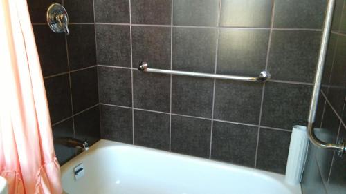 Antigonish Hotel | Oasis Motel