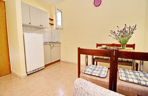 Zrnovo Apartamento | Oasis of Paradise