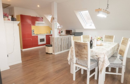 Feriendorf Frankenau Apartamento | Oasis of peace with a view of the valley, directly at the Kellerwald access, free WLAN!