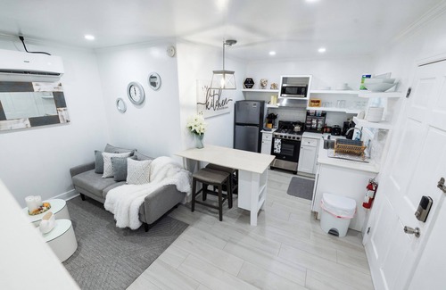 Nassau Apartamento | Oasis on Poitier in Nassau Bahamas - your private retreat.