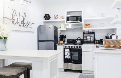 Nassau Apartamento | Oasis on Poitier in Nassau Bahamas - your private retreat.