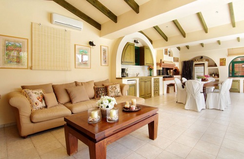 Saronikos Villa | Oasis Pool House en Lagonisi