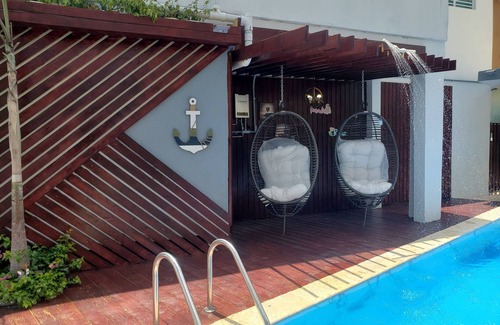 Camaceyes Apartamento | oasis swimming pool house