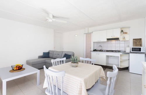 Granadilla de Abona Complejo | Oasis Tenerife Rentals Apartment 1 bedroom - private terrace - pool - BBQ