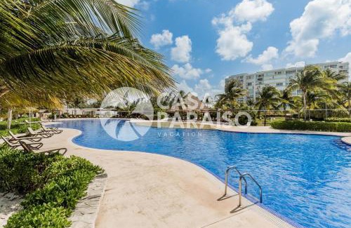Puerto Juárez Apartamento | OASlS Beachfront 2 BDR with pool by Casa Paraiso
