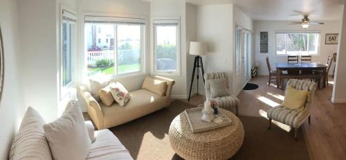 Ocean Beach Casa | OB Cottage Beach Views