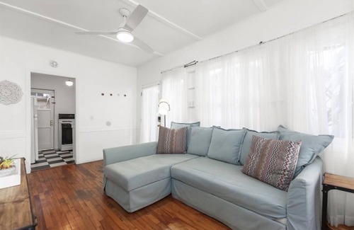 Ocean Beach Cabaña | OB Cottage Hideaway Private Patio & Steps to the Sand