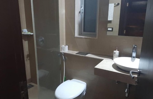 Goregaon East Apartamento | Oberoi Towers - A beautiful home for those who demand quality stay