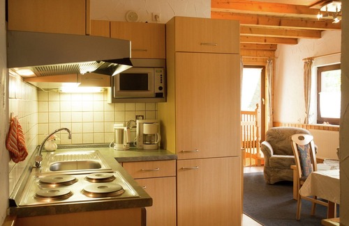 Medebach Casa | Apartamento en el bosque de Oberschledorn