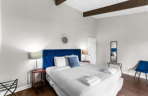 Crestline Heights Casa | Observatory Drive Terrace House