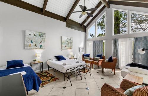 Crestline Heights Casa | Observatory Drive Terrace House