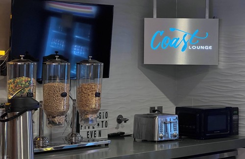 East Side Costa Mesa Hotel | OC Hotel Costa Mesa
