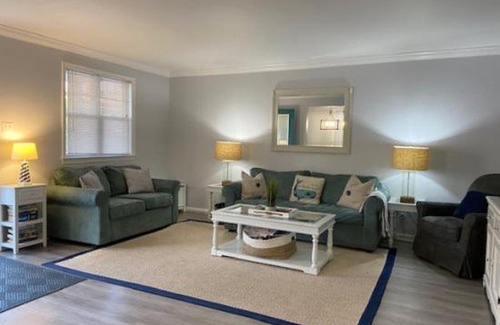 North End Casa | OC820 Saint Charles Place, 1st Floor