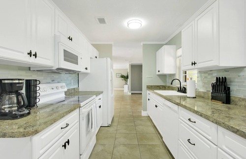 Fort King District Casa | Ocala Oasis 4BR w/Pool/Cabana/GameRoom/MiniGolf