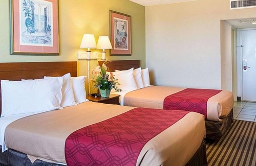 Northeast Virginia Beach Hotel | Ocean 27