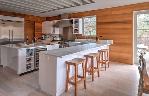Amagansett Casa | Nuevo listado: acceso al mar, vistas espectaculares, terraza amplia con parrilla