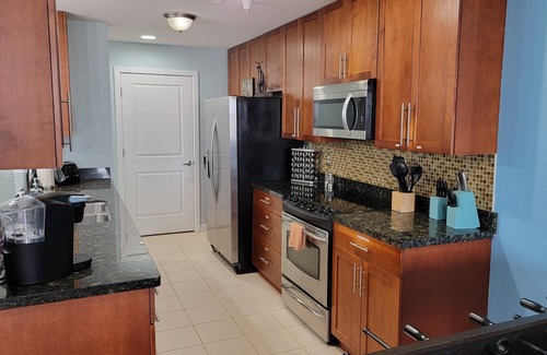 Sandbridge Condominio | Ocean and Bay views! Local Owner, Family Operated