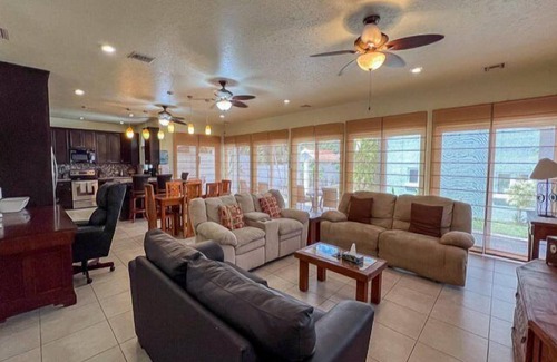 Flores Magón Condominio | Frente al mar y la playa, a 15 minutos del centro de Cozumel