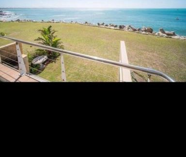 Saint Francis Bay Apartamento | Ocean and harbour view