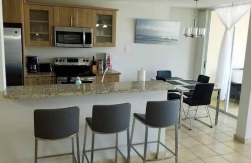 Sardinera Condominio | Ocean and Marina View Luxury 3bdrm Condo
