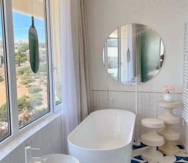 Porto de Mos Apartamento | Ocean Apartment by ENDLESS SUN I modern comfort, sea view, wi-fi, parking & rooftop pool