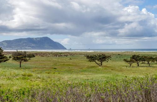 Gearhart Casa | Ocean Avenue - Meredith Lodging