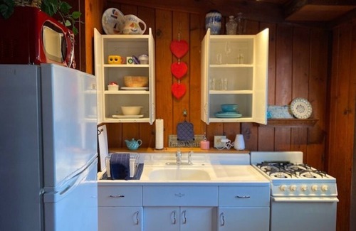 Point Loma Heights Apartamento | Ocean Beach #3, Breeze, Retro/Cozy, Studio Cottage only 3 blocks to beach!⛱