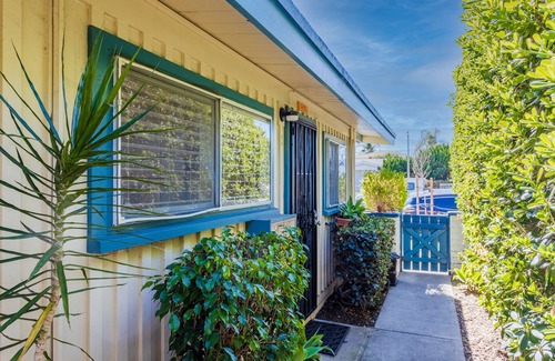 Point Loma Heights Apartamento | Ocean Beach #3, Breeze, Retro/Cozy, Studio Cottage only 3 blocks to beach!⛱