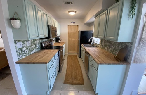 Marineland Acres Casa | Ocean Beach Cottage