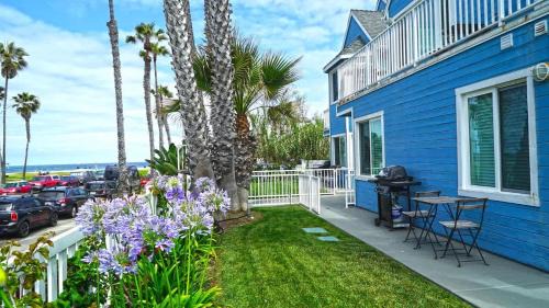 Ocean Beach Casa | Ocean Beach Cottage with Views