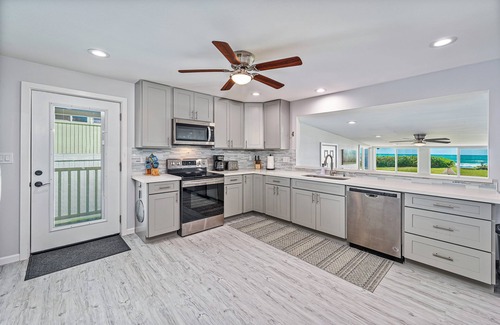 Ewa Casa | Ocean-Beach Front Family Dream Vacation Ewa Beach Home w/Full Beach Access