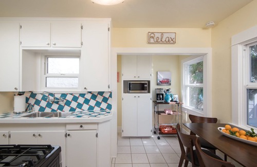 Ocean Beach Cabaña | Ocean Beach Sunset Cottage