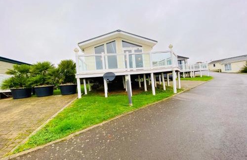 Exmouth Casa | OCEAN BLISS LODGE - A Seaview Luxury Lodge with access to private beach