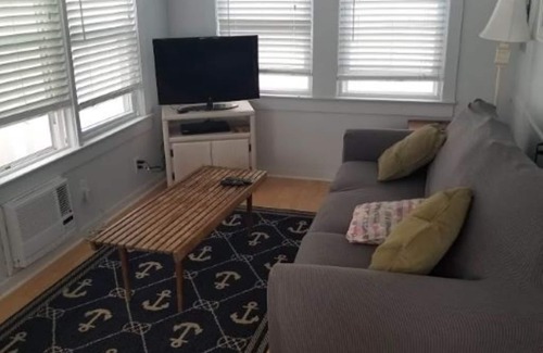 Ortley Beach Cabaña | Ocean Block Beach Cottage; Family Friendly