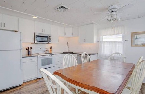 Beach Haven Terrace Casa | Ocean Block - One off the BEACH