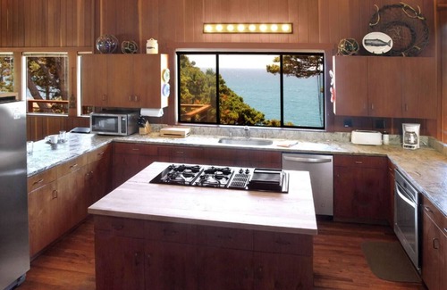 Jenner Casa | Ocean Bluff Serenity