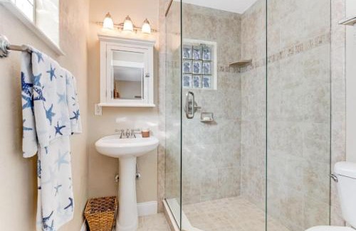 O'byrne Casa | Ocean Breeze Beach Bungalow