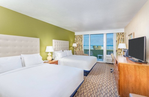 Central Beach Hotel | Ocean Breeze Inn Vero Beach