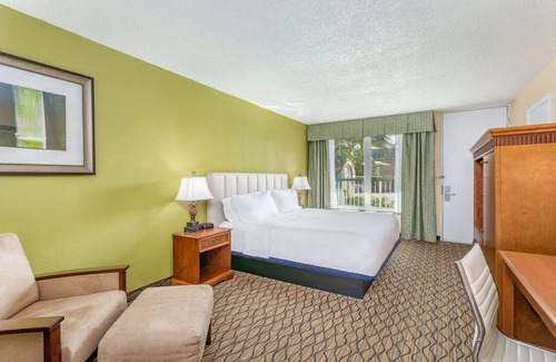 Central Beach Hotel | Ocean Breeze Inn Vero Beach