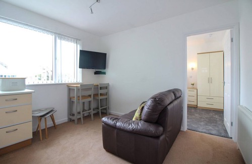 Holywell Cabaña | 1 bedroom accommodation in Holywell Bay