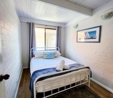 Mandurah Apartamento | Ocean Breeze Loft Villa With Pool, Tennis Court & Playground!