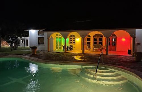 Cabrera Villa | Ocean Breeze Villa Carismar
