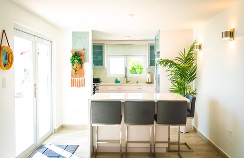 Dorado del Mar Casa | Ocean Breeze Villa Retreat - PRIVATE POOL / WALK TO BEACH / PET FRIENDLY