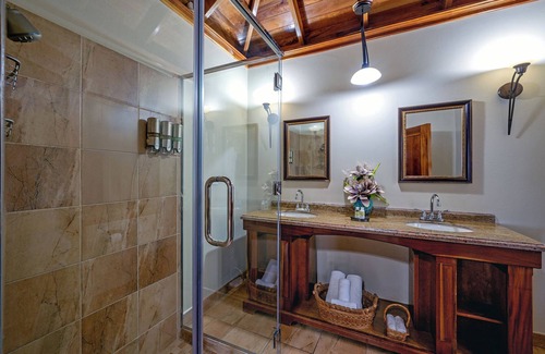 West End Hotel | Ocean Cliff Hotel Negril Limited