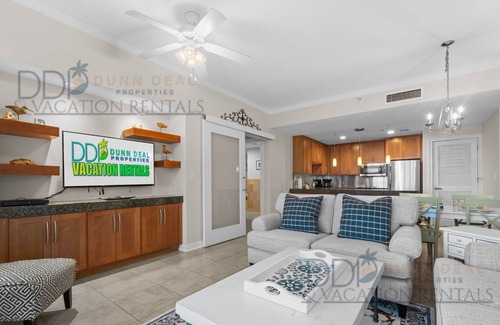 Biloxi Condominio | Ocean Club 308 Enjoy the panoramic views of the Gulf.