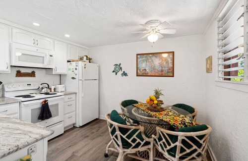 Poipu Condominio | Ocean, Coastline & Mountain Views from Lanai