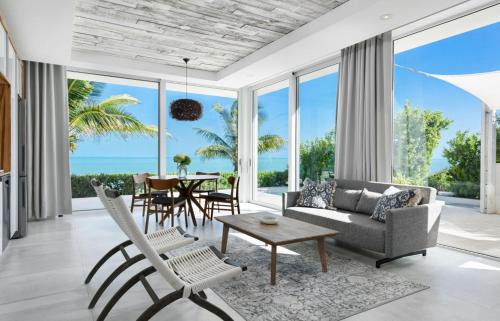 Leeward Settlement Villa | Ocean Dream 5 BR Villa Aqua