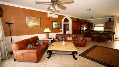 Cabarete Apartamento | Ocean Dream Luxary 2bdr 2bth Steps from the Ocean
