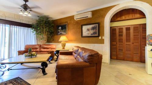 Cabarete Apartamento | Ocean Dream Luxary 2bdr 2bth Steps from the Ocean